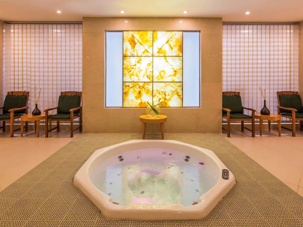 امکانات هتل سوئیس اوتل الماروج دبی